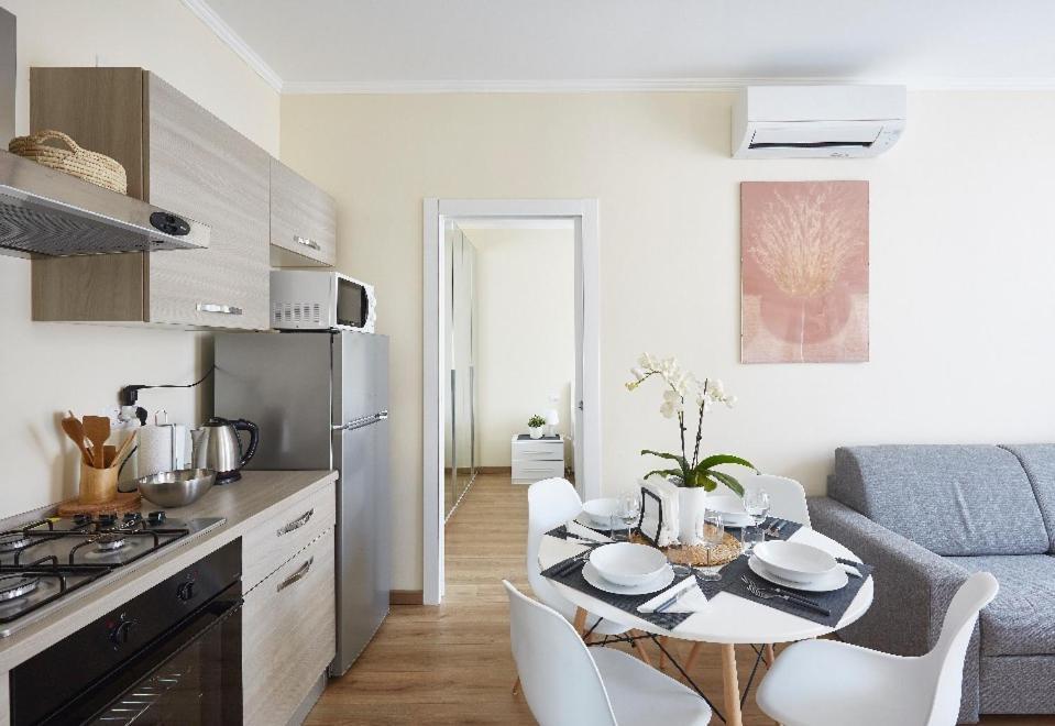 Beautiful Bohemian Apartment In Center Conditioned Air Комо Екстер'єр фото